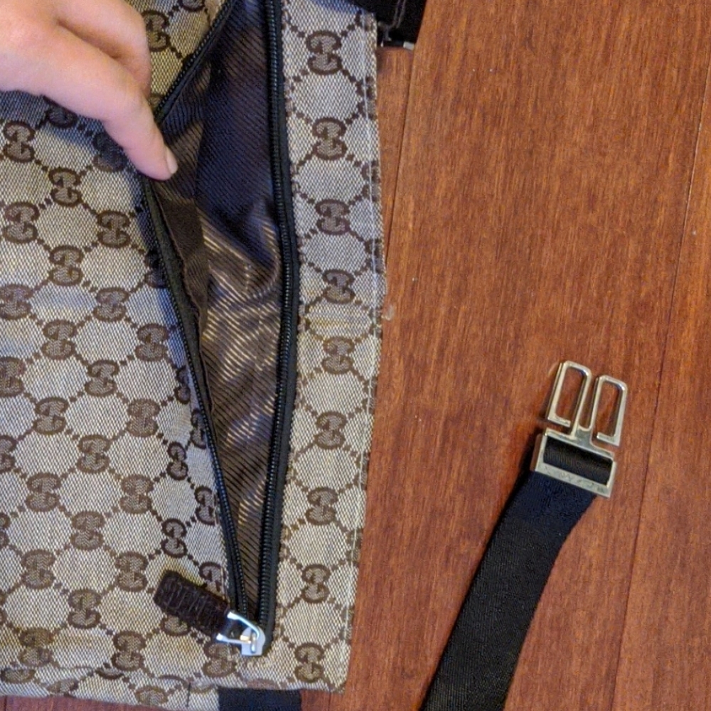 Fanny Pack - Picture 8 of 9